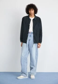 Vans OLD SKOOL UNISEX - Trainers - Marshmallow/green -Vans Shop UK 44fe9a11d8974eb5b202af854679cc3a