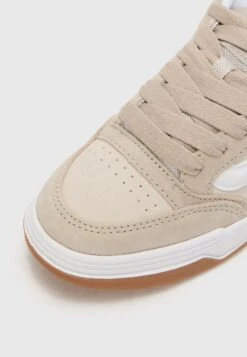 Vans HYLANE UNISEX - Skate Shoes - Tone Mushroom -Vans Shop UK 46b70c1f878543f3a3fbb25f3c51a145