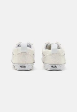 Vans In Old Skool Crib Unisex - Baby Gifts - White -Vans Shop UK 46cc8dc9b2044fc8b15bf60527a4f4ff