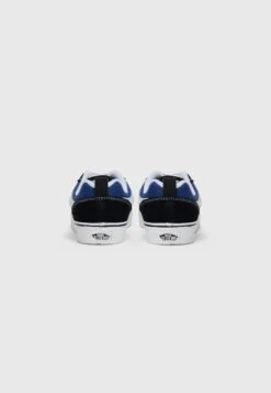 Vans KNU SKOOL UNISEX - Skate Shoes - Steve Navy -Vans Shop UK 46d0befb9cf94bd8975a4d57037ea097