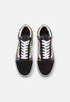 Vans Old Skool- Trainers - Floral Black/White -Vans Shop UK 4790d7eb2a014ab0abcbc36c70ed883a