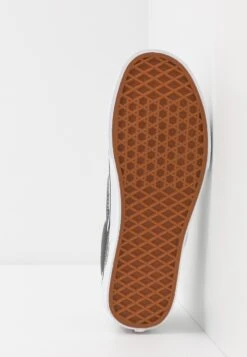 Vans Ua Classic Slip-On Unisex - Slip-Ons - Pewter/True White -Vans Shop UK 479f3cc4bac74aca8a46f4c8afbc07cd