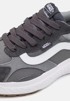 Vans MTE ULTRARANGE NEO VR3 - Trainers - Asphalt/white -Vans Shop UK 494a008c69f5430a82ac3f7fcb951d0b