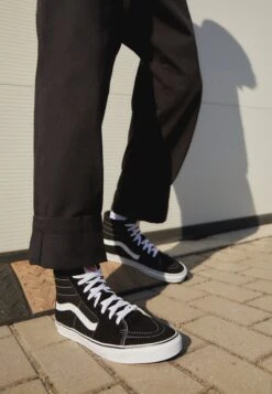 Vans Sk-Hi - High-Top Trainers - Black -Vans Shop UK 495619980f7a4a288b038bf1e30b9a1b