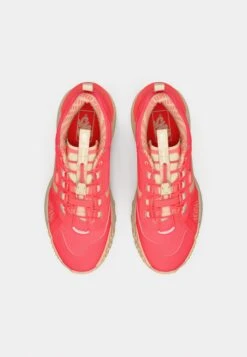 Vans MTE CROSSPATH XC GORE TEX UNISEX - Trainers - Hot Coral -Vans Shop UK 497ab5f18d1d4133a1011cc90b3dca13