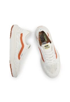 Vans Ua Ultrarange Vr3 - Trainers - White 12 Vans Ua Ultrarange Vr3 - Trainers - White -Vans Shop UK 4b33f6ef42604e92b9f07403fabf8354