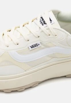 Vans MTE CROSSPATH UNISEX - Trainers - Marshmallow -Vans Shop UK 4d4aeb881cb146d5975564edc45623d5