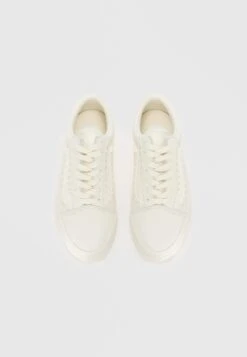 Vans OLD SKOOL - Trainers - Marshmallow -Vans Shop UK 4e9371a27eb34010add75e896c75bb26