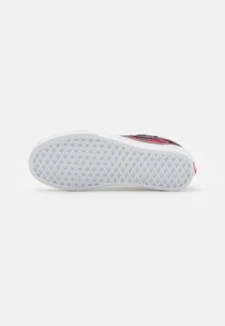 Vans Old Skool Unisex - Trainers - Tartan/Black -Vans Shop UK 4ea3fd0dc9874d0fba7c9ed1de8b33b3