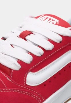 Vans HYLANE UNISEX - Skate Shoes - Red -Vans Shop UK 4ee1bb86546448c2bfc93ad3f10033e7