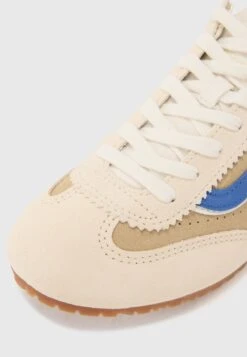 Vans SUPER LOWPRO - Trainers - Creme Brule -Vans Shop UK 5199c2f31db342c5aab9cfd95a67f645