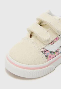 Vans OLD SKOOL V UNISEX - Trainers - Marshmallow Pink 25 Vans OLD SKOOL V UNISEX - Trainers - Marshmallow Pink -Vans Shop UK 52c699fa9c024394b8b9428845301fff