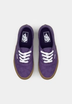 Vans AUTHENTIC UNISEX - Trainers - Gothic Grape -Vans Shop UK 54106a6378364e01969487ec273a14ff