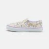 Vans Classic Unisex - Slip-Ons - White -Vans Shop UK 55dd49a03a68415a80fe0ed7d92660e1