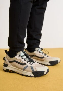 Vans CROSSPATH UNISEX - Trainers - Washed Black -Vans Shop UK 568301b72aaf45e692efa6b5cc91716c 2