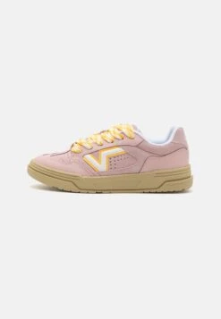 Vans UPLAND UNISEX - Trainers - Banana Cream