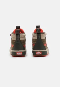 Vans Sk8 Hi Mte 2 Unisex - High-Top Trainers - Forest Night -Vans Shop UK 5a9cd37abad94fb5bd57023978a1abb6