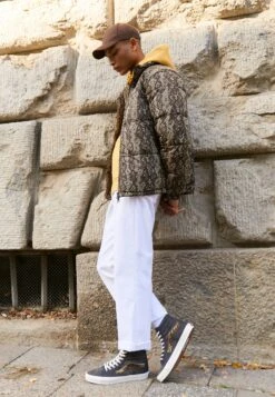 Vans Sk8 Hi Unisex - High-Top Trainers - Black -Vans Shop UK 5b0c75e1c1124ba88e48091412c60d5d