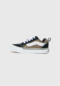 Vans KNU SKOOL UNISEX - Trainers - Black -Vans Shop UK 5b90c2dc91534e609c0d3645dd43015d