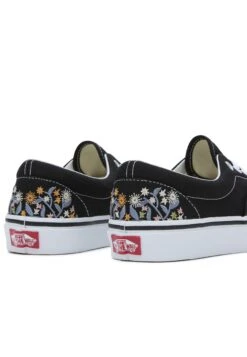 Vans Ua Era - Trainers -Vans Shop UK 5ceda195f80241cb973f145e32526bd6