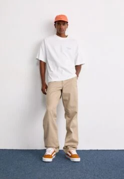 Vans KNU SKOOL UNISEX - Skate Shoes - Marmalade -Vans Shop UK 5da2b90f12664c86970b7c8395a95b28