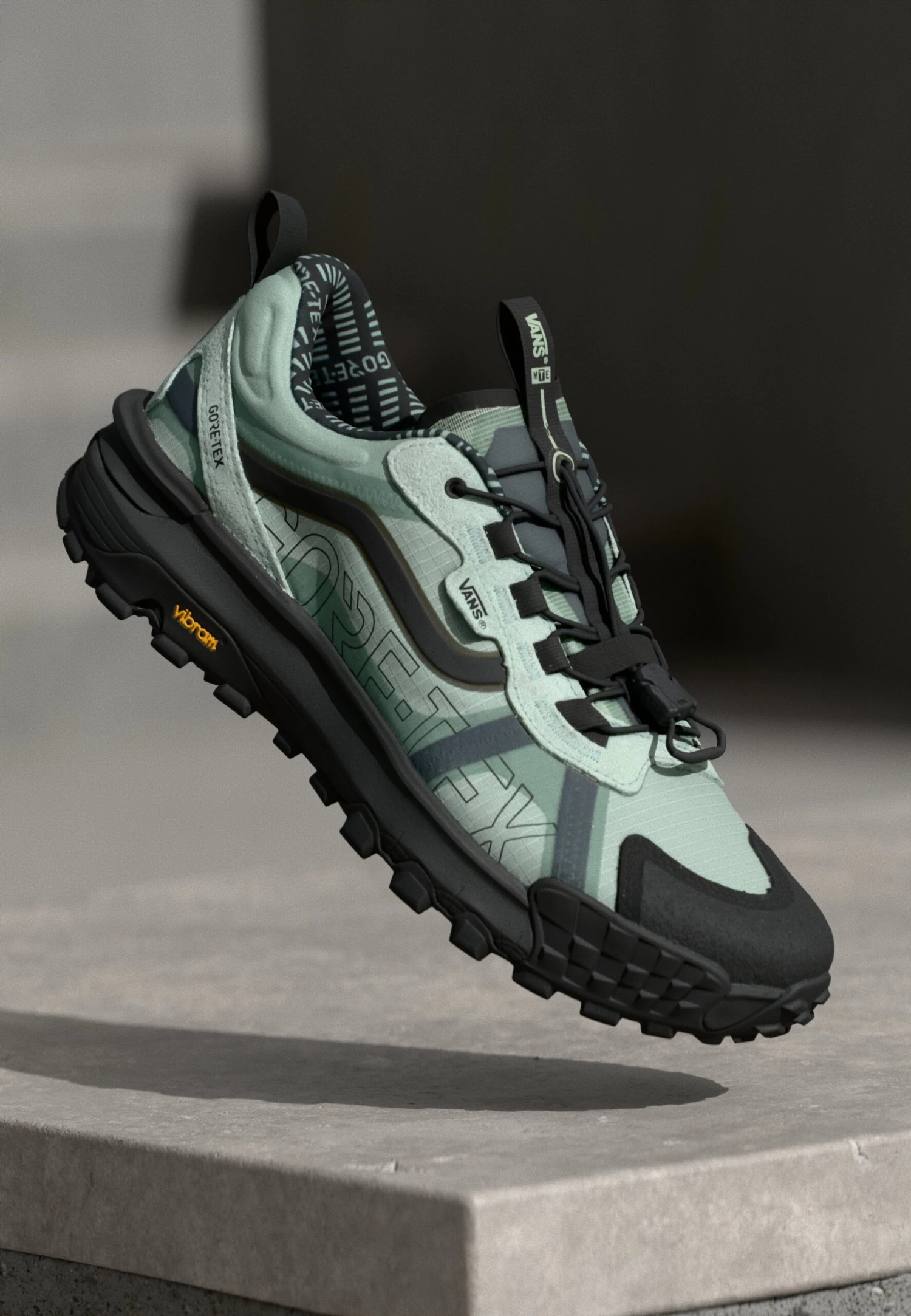 Vans MTE CROSSPATH XC GORE TEX UNISEX - Trainers - Black/dusty Olive 3 Vans MTE CROSSPATH XC GORE TEX UNISEX - Trainers - Black/dusty Olive