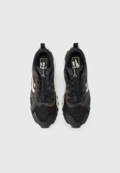 Vans CROSSPATH UNISEX - Trainers - Washed Black -Vans Shop UK 6174ae40a3df4823a5f68a327a5daf19