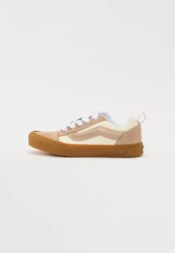 Vans KNU SKOOL UNISEX - Skate Shoes - Steve Navy -Vans Shop UK 6191c49db43145bca3e5df394db6c150 2