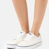 Vans Sk8-Low - Trainers -Vans Shop UK 6274e86a01d84c1e805df868149bbede