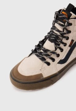 Vans MTE SK8 HI WATERPROOF INSULATED UNISEX - High-top Trainers - Oatmeal/black -Vans Shop UK 62bc95ad6f0545eebfe34ad436d261c7