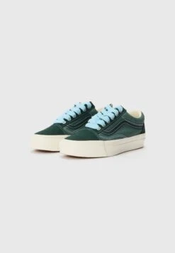 Vans PREMIUM OLD SKOOL UNISEX - Trainers - Pop Lace Scarab -Vans Shop UK 63e2c15398ec4377ad8cf5f811ec79aa