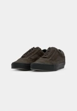 Vans OLD SKOOL UNISEX - Trainers - Brown/black 25 Vans OLD SKOOL UNISEX - Trainers - Brown/black -Vans Shop UK 6405e45907d944aeb351d0361fce5ee9