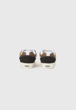 Vans KNU SKOOL UNISEX - Trainers - Brown -Vans Shop UK 65c994f7be8545d5b4c2fd599fdd21c0