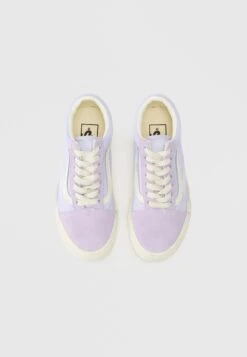 Vans OLD SKOOL UNISEX - Skate Shoes - Pastel Lilac -Vans Shop UK 67bbecf8013849af9511a1383ab83048