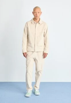 Vans OLD SKOOL UNISEX - Trainers - Gray Olive -Vans Shop UK 6b0376412d7e4b5e9c59f1a808db068d