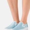Vans Classic- Slip-Ons - Delicate Blue/True White -Vans Shop UK 6e868f5145434aaba71e4f5cd068d73a