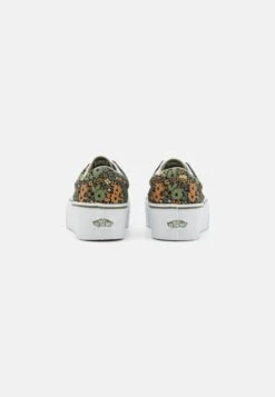 Vans Era Stackform - Trainers -Vans Shop UK 6f50ff1e68644a098761dd5c02bee5f0
