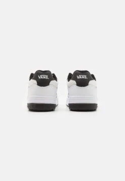 Vans UPLAND UNISEX - Skate Shoes - White/black -Vans Shop UK 6f63c663254246adb0030602e84bc10e