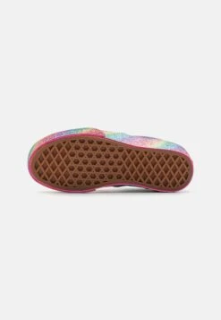 Vans Classic Slip-On Unisex - Trainers - Glitter Rainglow Rainbow 12 Vans Classic Slip-On Unisex - Trainers - Glitter Rainglow Rainbow -Vans Shop UK 6f9aebcc1ffe42839398d2a0d075215e