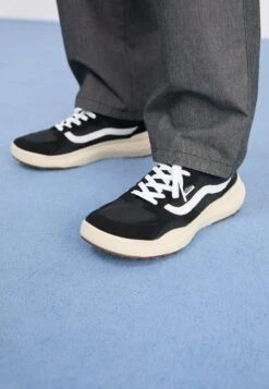 Vans MTE ULTRARANGE NEO VR3 - Trainers - Oatmeal -Vans Shop UK 728bd6965b5c4d5d923f62ab869eeffa 1