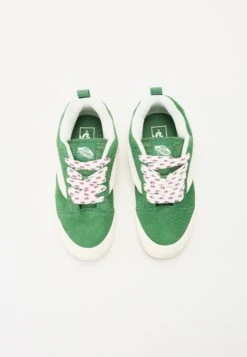 Vans KNU SKOOL UNISEX - Skate Shoes - Green/white -Vans Shop UK 72fac991d6814456950ab8c538a8f982