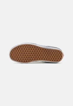 Vans Sk-Hi - High-Top Trainers - Stressed White/White -Vans Shop UK 765c5dcffa2a420b814398279f168214