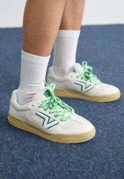 Vans UPLAND UNISEX - Trainers - Banana Cream -Vans Shop UK 76cf6258ece740cf8b3a8c53052a7afd 2