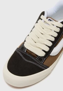 Vans KNU SKOOL UNISEX - Trainers - Brown -Vans Shop UK 78468b872a6e48b98354600530a17dfb