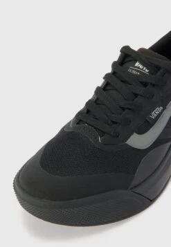 Vans MTE ULTRARANGE 2.0 UNISEX - Trainers - Black -Vans Shop UK 78a4467e90f443e6bf2a37a08c35768f