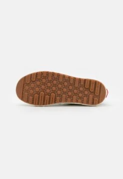 Vans Sk8 Hi Mte-2 - High-Top Trainers - Grape Leaf -Vans Shop UK 7a0c8a2f46d946dcb9946237f8ab002d