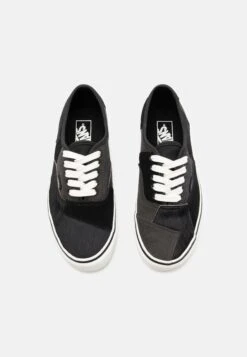 Vans AUTHENTIC PATCHWORK UNISEX - Trainers - Dark Gray/black -Vans Shop UK 7c428117ba774a9bb24e59b5a1edb278