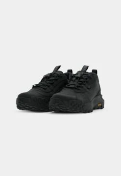 Vans MTE CROSSPATH XC GORE TEX UNISEX - Trainers - Blackout -Vans Shop UK 7cc01a04806d46899948362b3fc97546