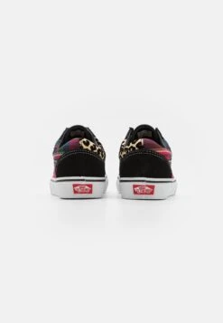 Vans Old Skool Unisex - Trainers - Tartan/Black -Vans Shop UK 7e09b35647544265872620fb1f10a587