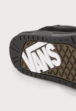 Vans HYLANE UNISEX - Skate Shoes - Black -Vans Shop UK 81655d56268c466a9569c06470c17516